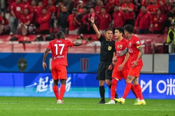 开云-中足联：海港球员安佩姆停赛3场并罚款3万元
